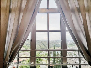 Crown Imperial Court, Tanah Rata